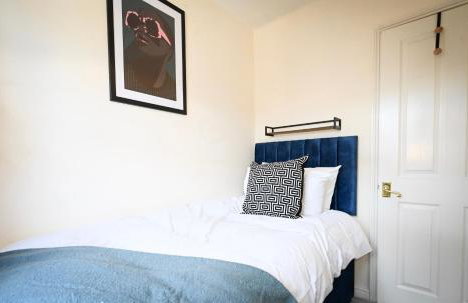 Bright 3BR House Ideal for Families & Groups - Foto 27