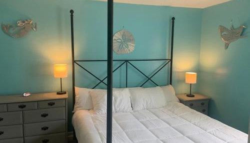 Cheerful two bedroom house 1.5 miles from beach. - Foto 4