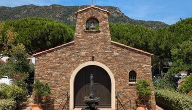 APPARTEMENT ET SA JOLIE TERRASSE Le Lavandou Saint Clair, a deux pas de la plage de St Clair, au calme, Studio tout équipé, clim, Wifi Fibre, TV connectée, lave linge, lave vaisselle, place de parking et plus, serviettes et draps fournis - Foto 3