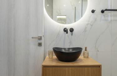 Sol Luxury Apartment - close to the beach with a private heated mini pool - Foto 58