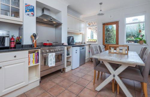Stylish 3-Bed House in Brentford near Richmond - Foto 7