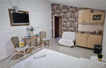 Apartmani Mirjana - Photo 36