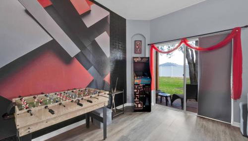 Themed Resort Home 15 min drive to Disney - Foto 2, Game Room