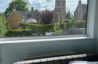 The Dunkirk Avenue Nest - Photo 6