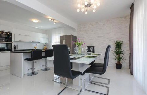 Four-Bedroom Holiday Home In Suhovare - Foto 23