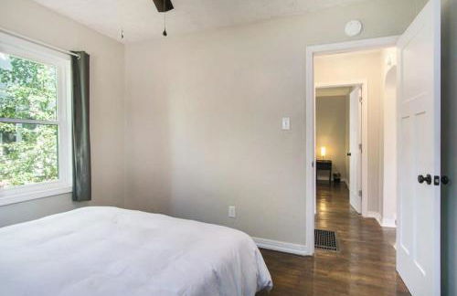 Gorgeous Notre Dame Get Away Comfy Beds WiFi Coffee Games - Foto 15