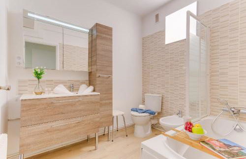 LE BOIS JOLI AP4477 By Riviera Holiday Homes - Foto 19