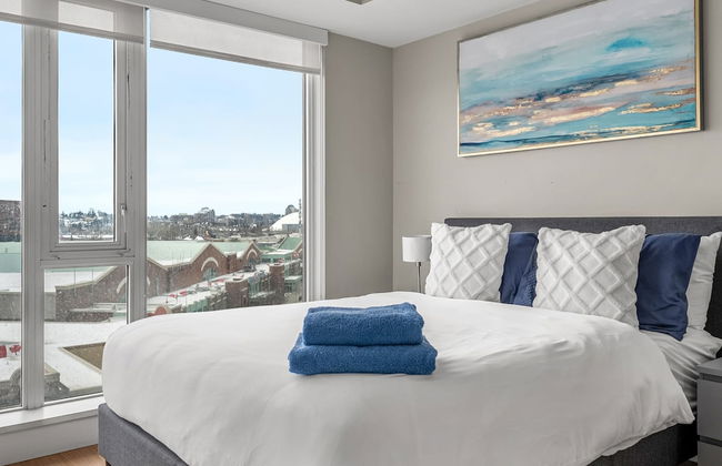 By Stampede Free Parking Banff Pass Wine More - Photo 4