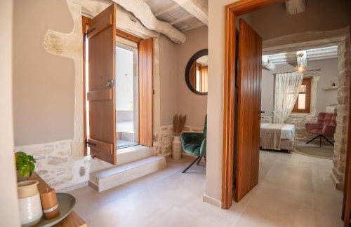 Pavlina Villa , a hidden gem with heated pool and ping pong! - Photo 22