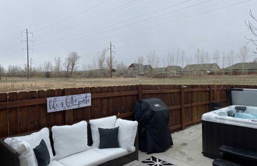 Townhome with Private Hot Tub, 8 Mi to Downtown - Foto 24