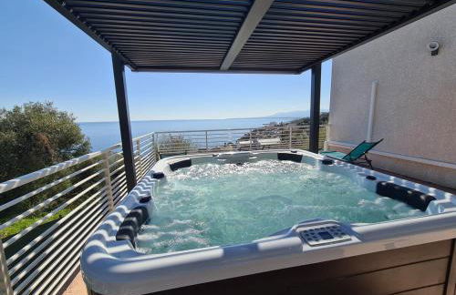 6-person apartment in sea view villa with jacuzzi - Foto 1