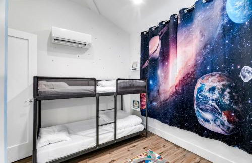 Southside Sanctuary, Modern Comforts - Foto 14