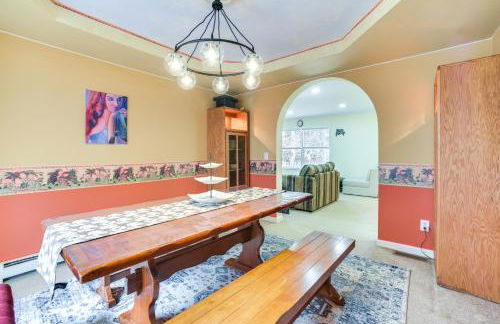 Cozy Lake Luzerne Home - 1 Mi to Wayside Beach! - Foto 6