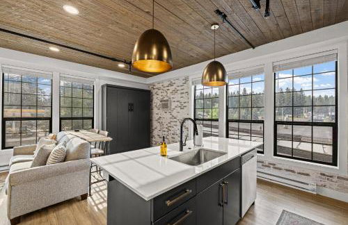 The Loft 10 - Steps from the Lake & Dining- Newly renovated in the heart of McCall - Foto 9