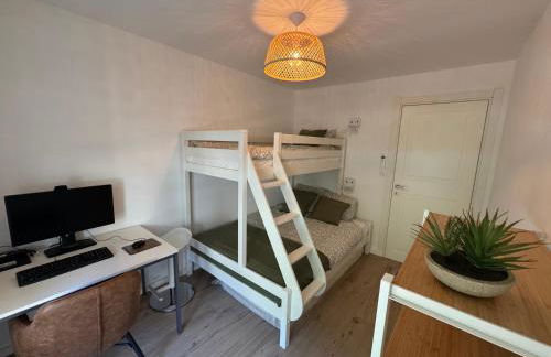 French Riviera Escape - Théoule Hyper Centre - 2 Terrasses - Parking - Photo 4