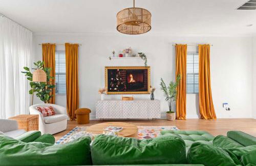 Experience Luxury Private Heated Pool Game Room - Foto 14