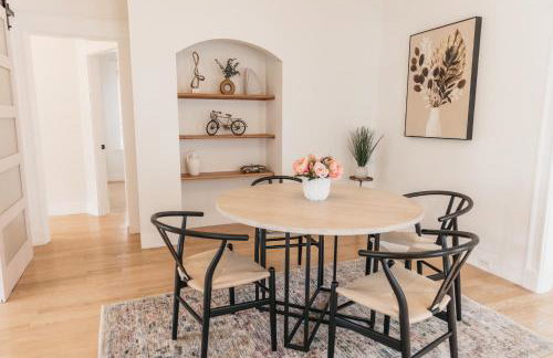 Stay Comfy Easy Boston Access, Everett MA - Foto 8