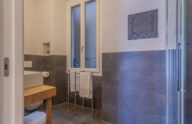 Terrazza Mazzini Stylish con vista lago - Photo 21