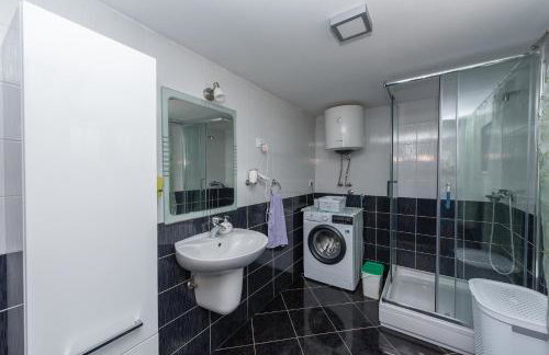 Holiday home Stipanovi Dvori with jacuzzi and pool - Foto 43