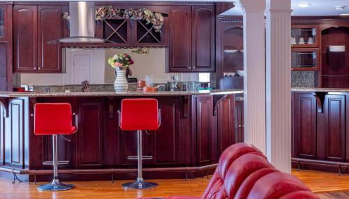 Luxurious Private Basement Suite in Ashton - Photo 4