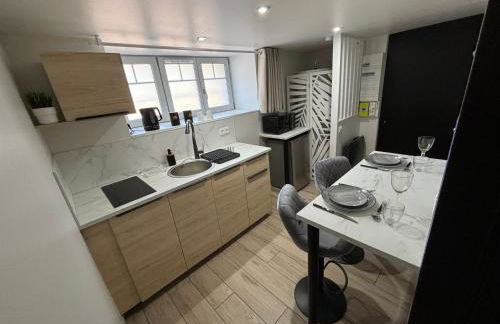 Tiny room - Photo 16