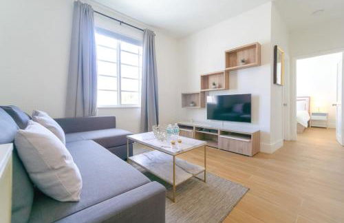 CHIC AND COZY 1 Br and 1Bth Suite on Collins Ave - Foto 4