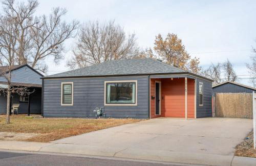 Central Denver Hangout with Huge Backyard - Foto 29