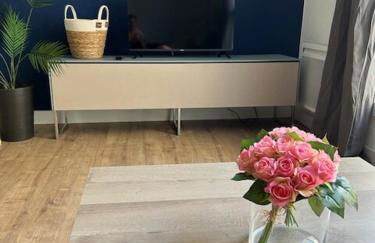 Appartement entier 100m de la gare face au théâtre Molière - Foto 2