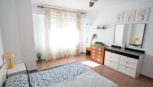 An apartment in Xeraco with 3 bedrooms, located near beach and Gandia - Foto 2