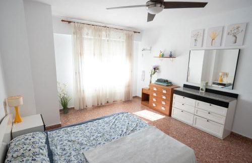 An apartment in Xeraco with 3 bedrooms, located near beach and Gandia - Foto 2