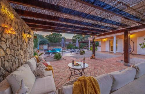 Stunning Countryside Villa w Private Garden & Pool - Foto 46