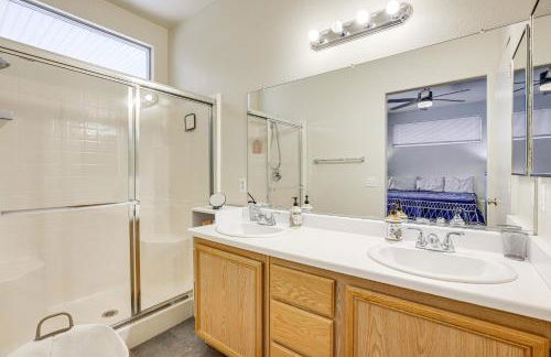 Desert Escape with Pool Oasis Near Golfing and Vegas! - Foto 13