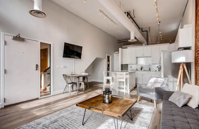 Industrial Design Flat Historic Loft Heart of Lohi - Foto 5