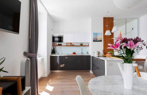 NELL'A COMO - Foto 17