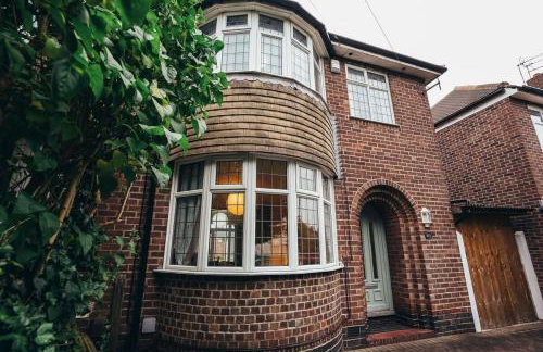 Huge 4 Bed Family Home in Derbyshire with Parking - Foto 14