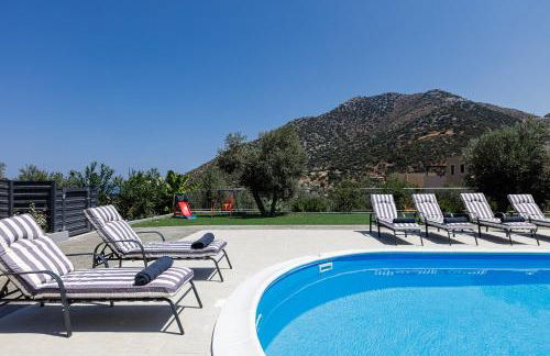 Family Friendly Basilicata Attali villa Private Pool,Children area - Foto 10