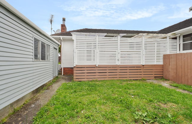 3 Bedroom In Papatoetoe w Parking - Wifi - Foto 20