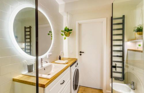 National Stadium Sunny Apartment by BookingHost - Foto 9