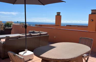 Ático con Vistas al Mar y con Piscina frente a Castillo Sohail - Foto 38