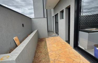 Belo sobrado com piscina aquecida em Ninho Verde 2 - Foto 17