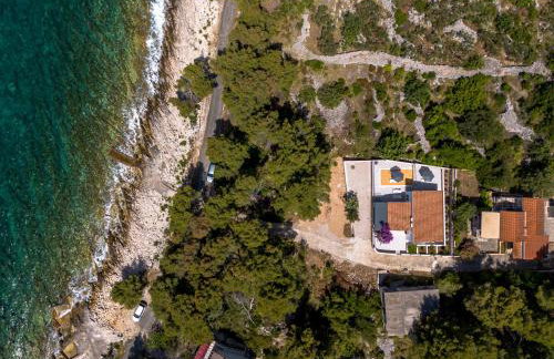 Villa Mala Smišna Poolside Paradise by the Sea - Photo 53