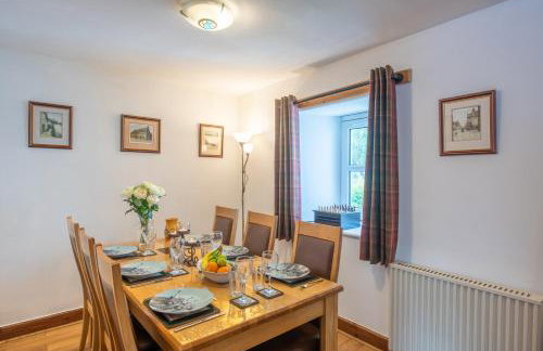 Traditional Highland Cottage Near Loch Ness-sleeps 6 - Foto 6