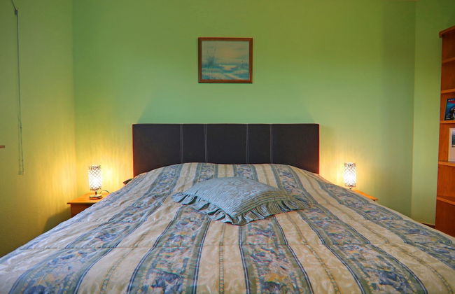 Cozy Apartment in Boltenhagen near Sea Beach - Photo 2