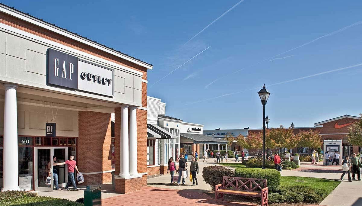 Leesburg Premium Outlets Shopping Tour - Foto 1