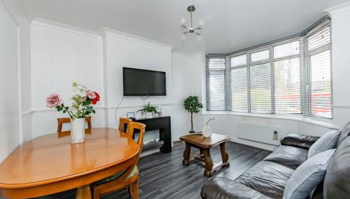 The Comfy Contractors Resort, Free Private Parking & Wifi, 7 beds - Foto 1