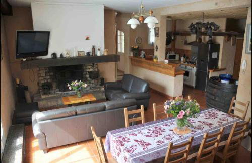 Mas Provençal 8 pers climatisé, 3 chambres avec salles de bains, piscine privée - Foto 3