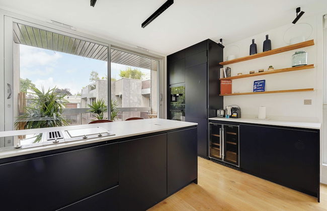 Exclusive Apt w/ Rooftop -2bd/4p Porte D'auteuil - Photo 9