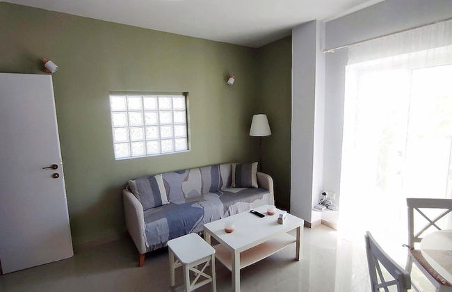 Myra Stunning Seaview Maisonette - Foto 8