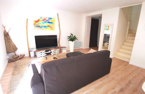 Appartement 90 m2 avec parking terrasse balcons, proche du port et plages - Foto 6