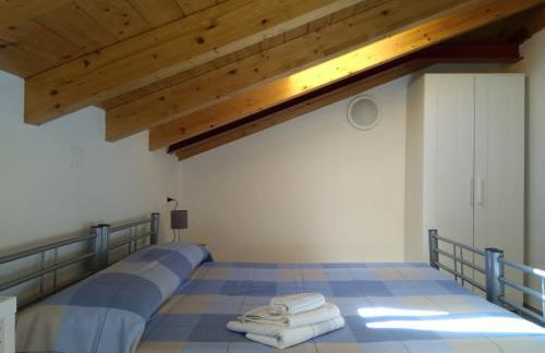 Dreaming Feriolo - mansarded apartment by Danilo Apartments - Foto 19